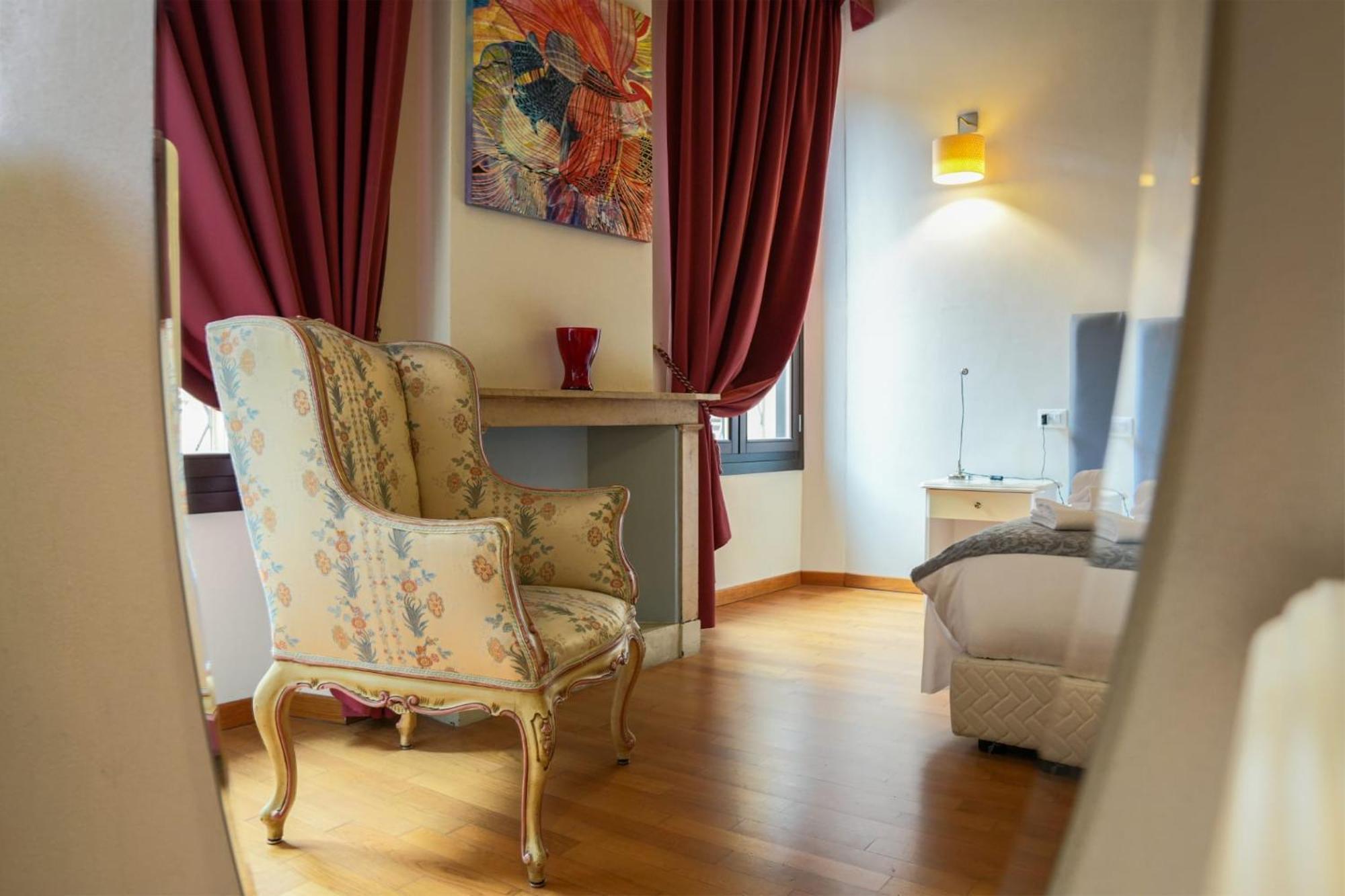 Honey Rooms Ferrara Exterior photo